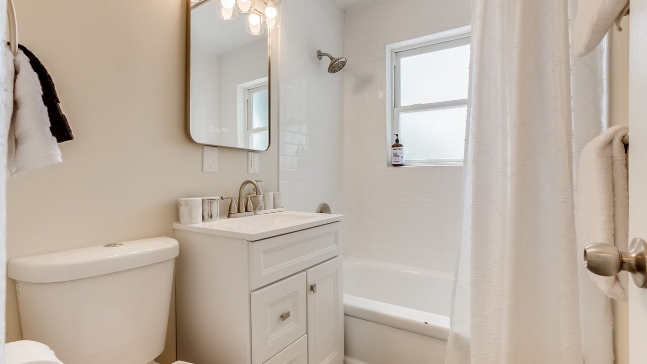 Photo of Bathroom in Aurora