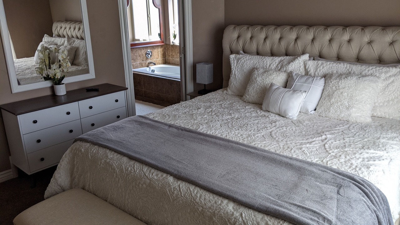 Photo of Bedroom in Maeser