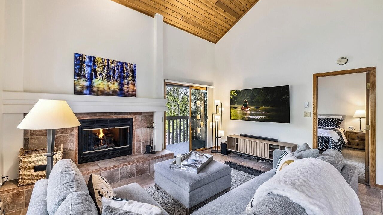 Photo of Livingroom in Beaver Creek
