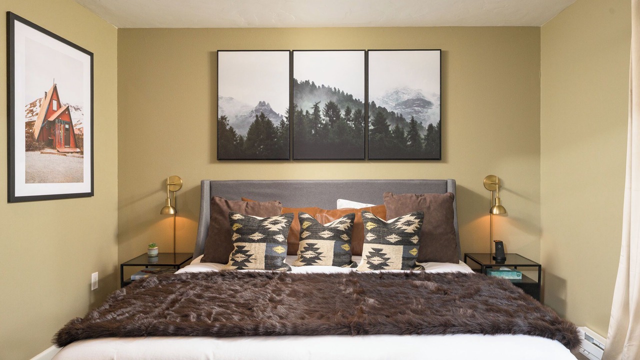 Photo of Bedroom in Avon