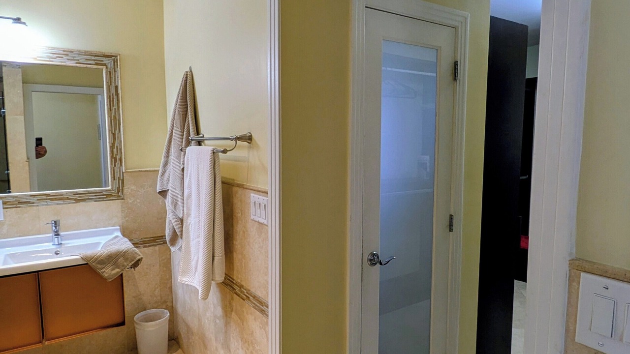 Photo of Bathroom in Poinsettia Heights