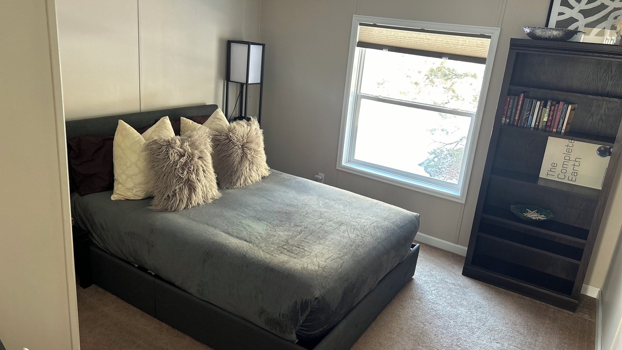 Photo of Bedroom in Eagle