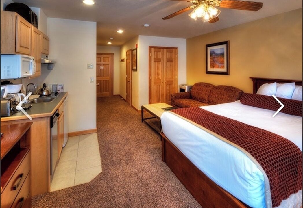 Photo of Bedroom in Peak 9