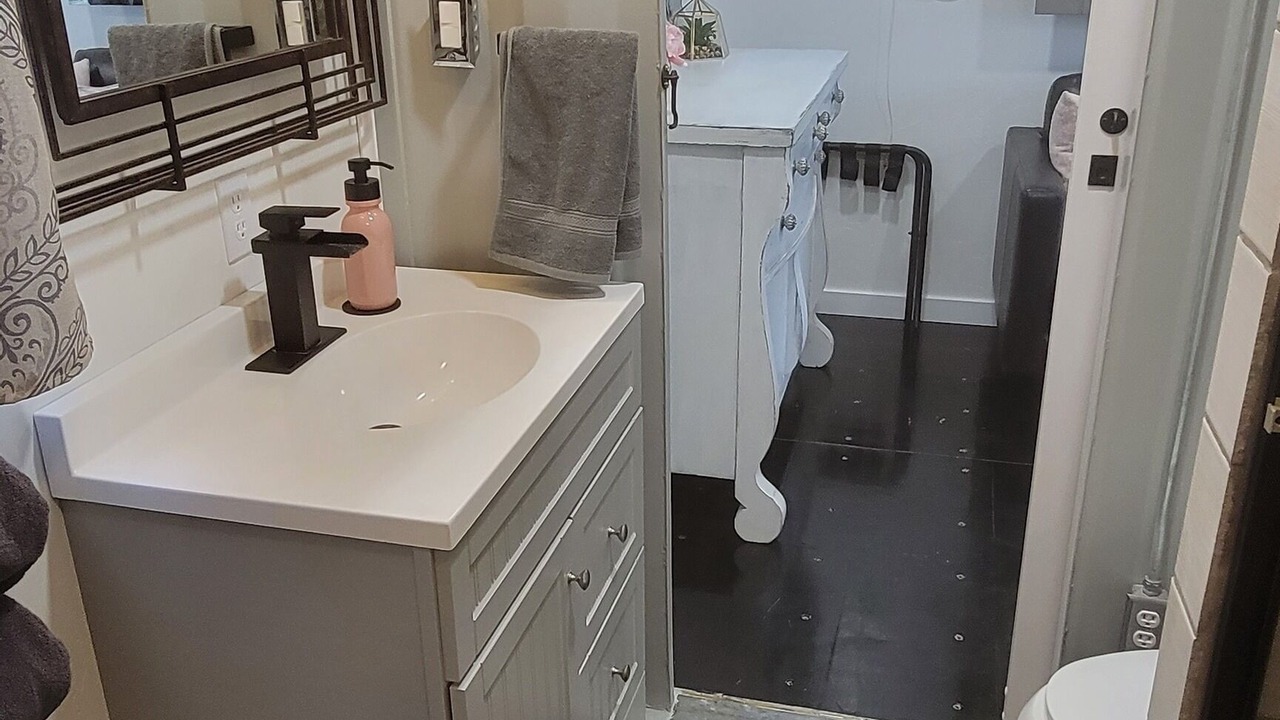 Photo of Bathroom in Glendale