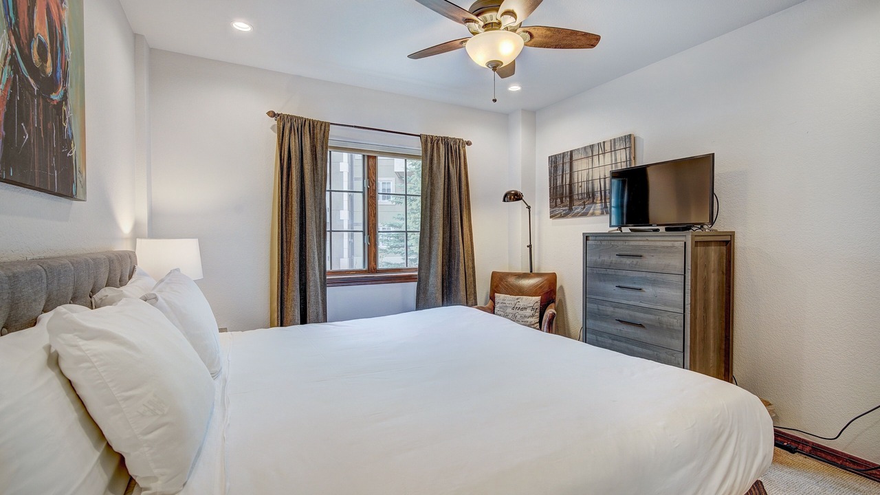 Photo of Bedroom in Beaver Creek