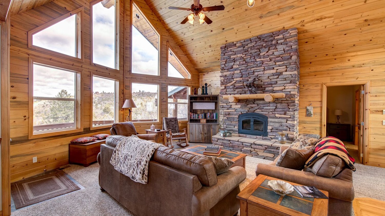 Photo of Livingroom in Mammoth Creek