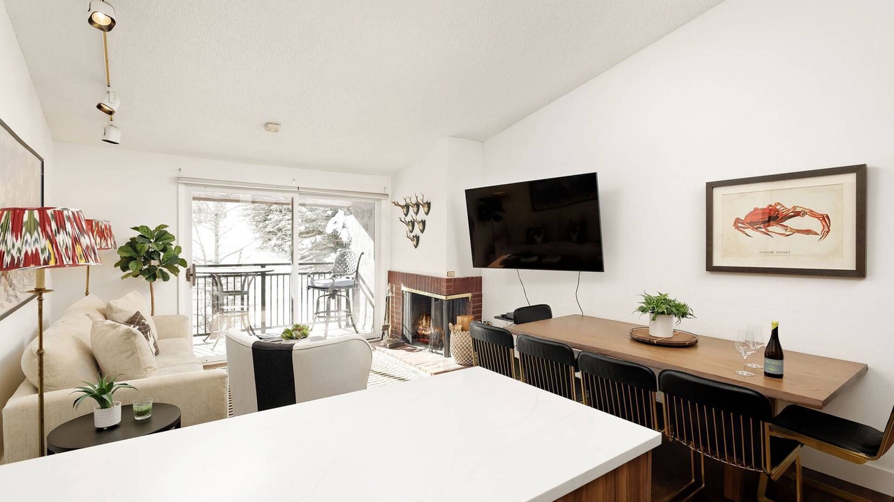 Photo of Livingroom in Aspen