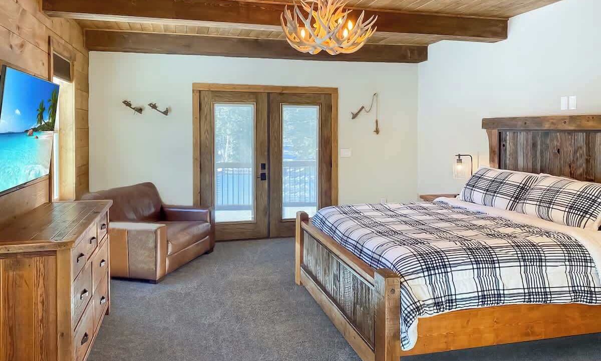 Photo of Bedroom in Duck Creek Village