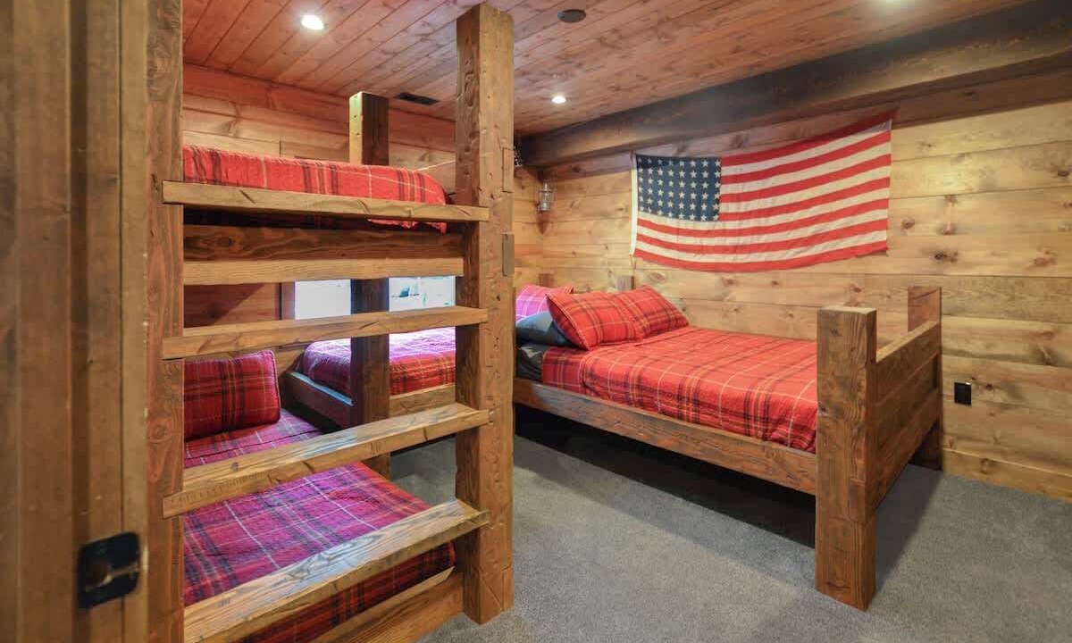 Photo of Bedroom in Duck Creek Village