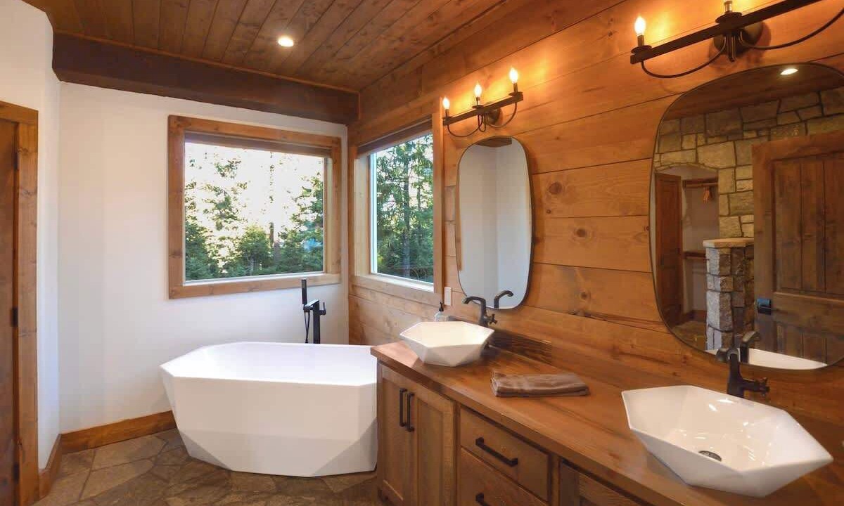 Photo of Bathroom in Duck Creek Village