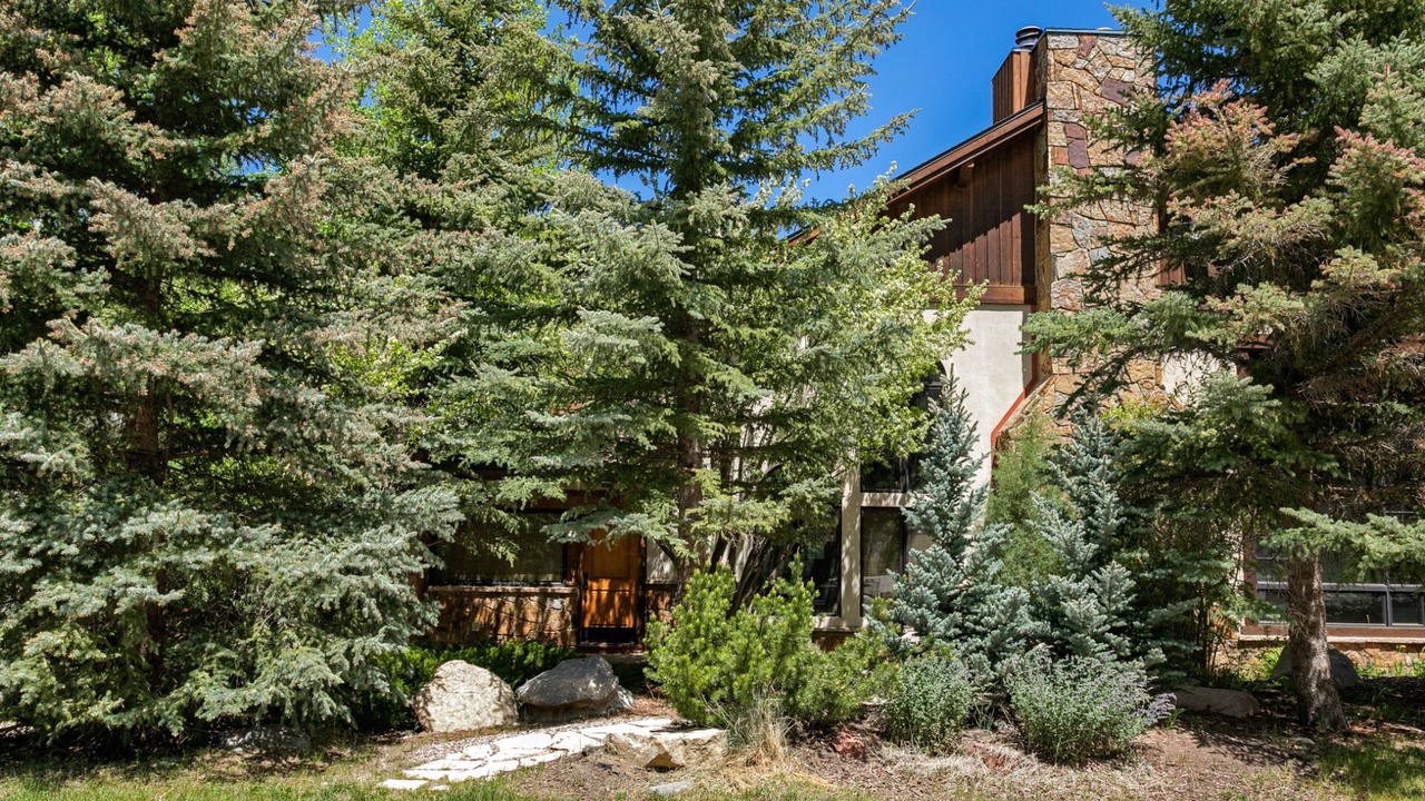 Photo of Outdoor in Highland Meadows