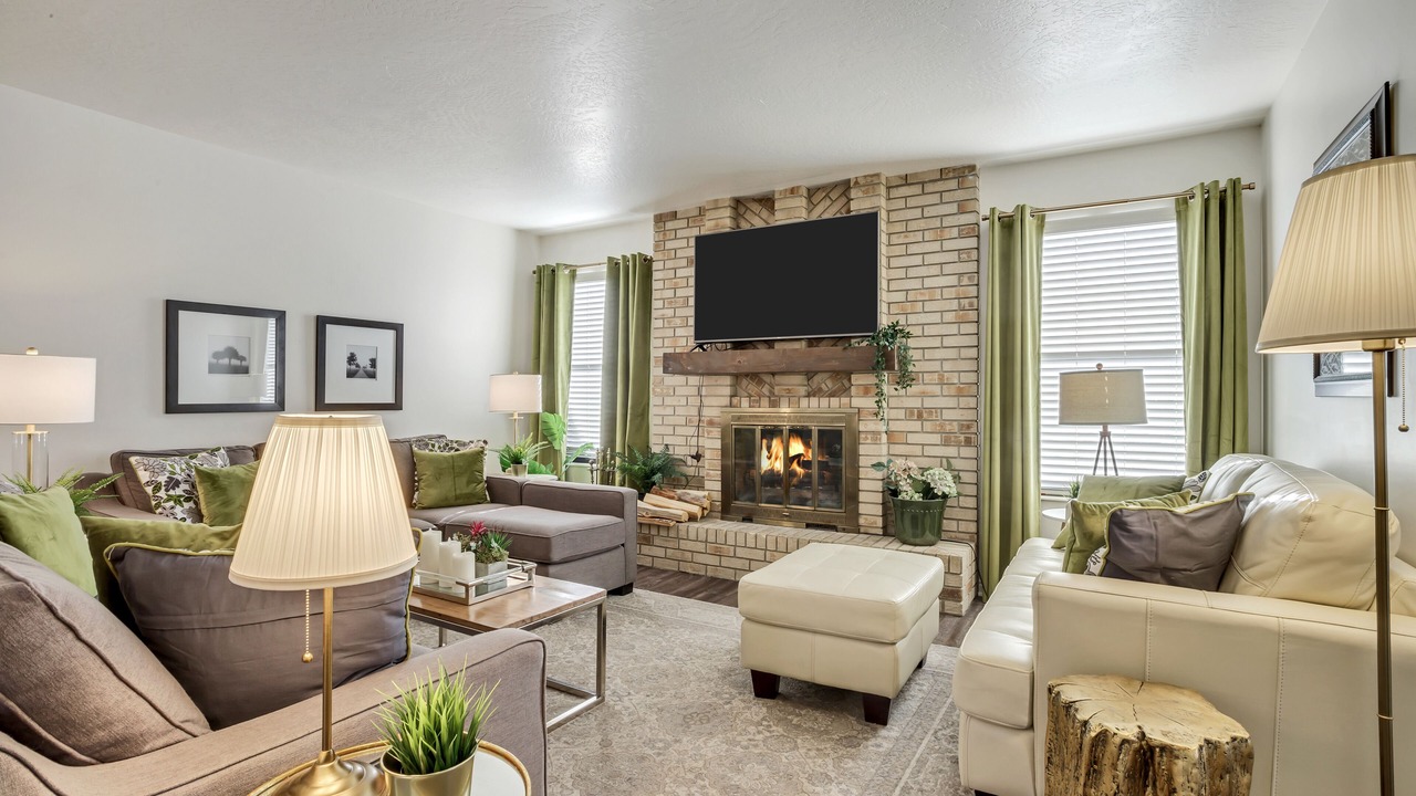 Photo of Livingroom in Cottonwood Heights