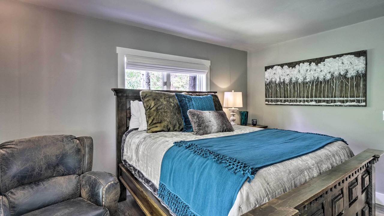 Photo of Bedroom in Breckenridge Heights