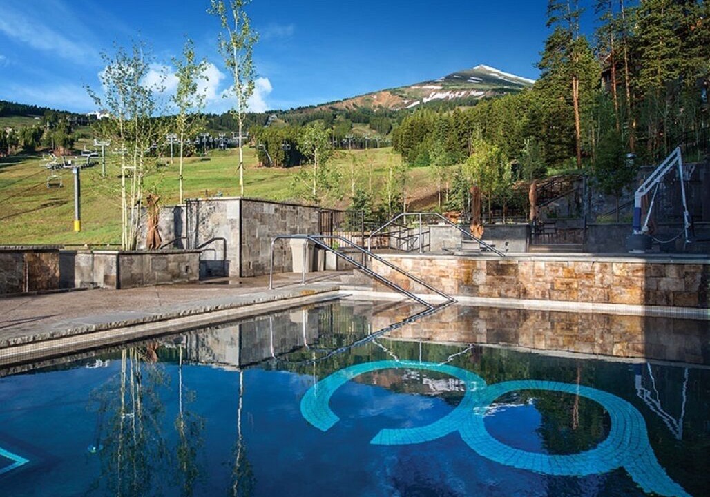 Photo of Outdoor in Peak 8