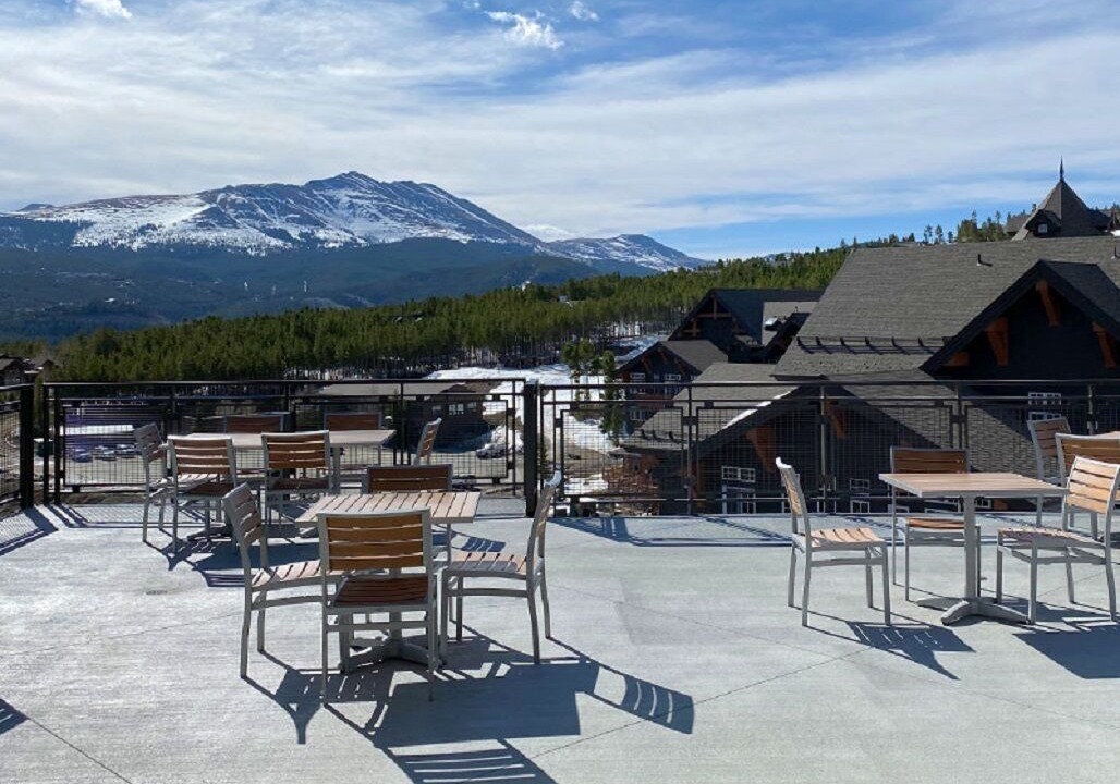 Photo of Outdoor in Peak 8