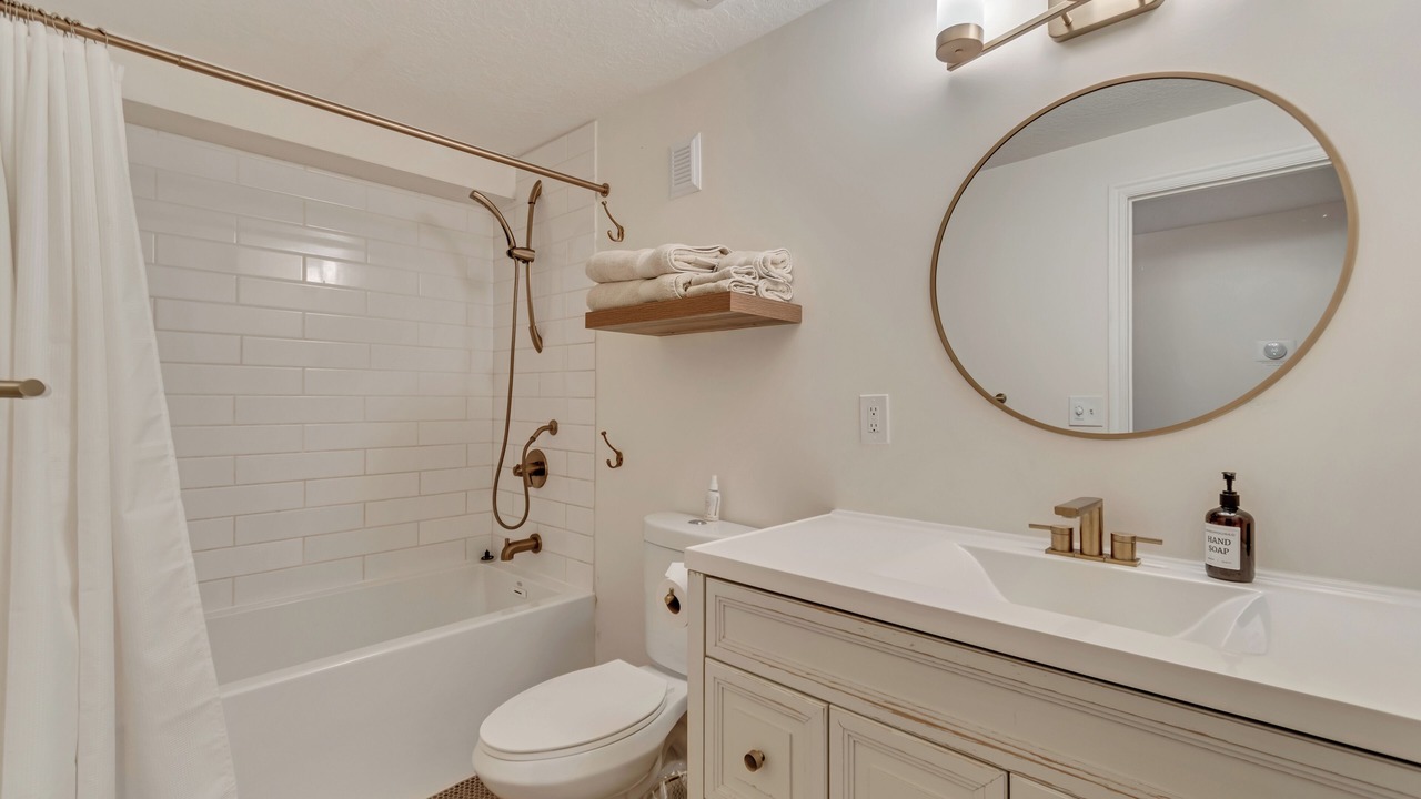 Photo of Bathroom in Cottonwood Heights