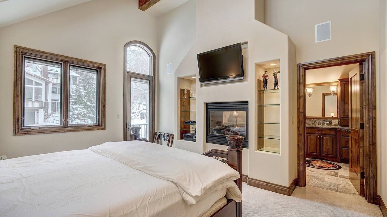 Photo of Livingroom in Vail