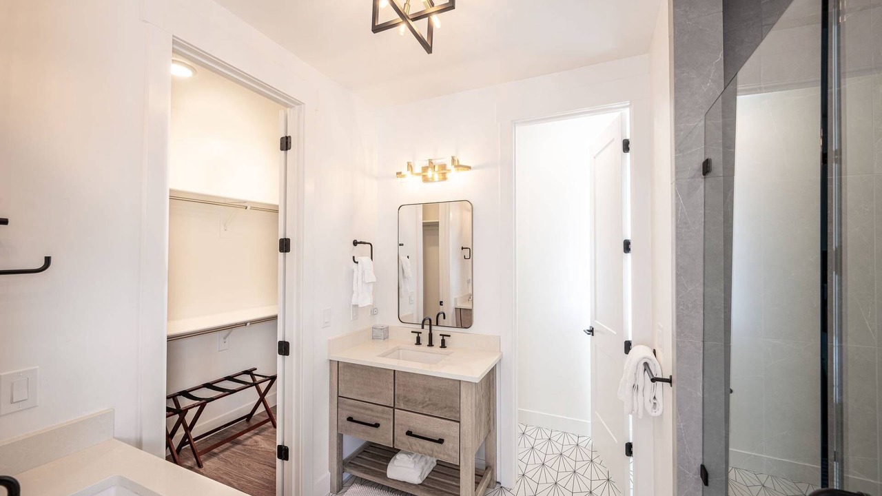 Photo of Bathroom in Hideout