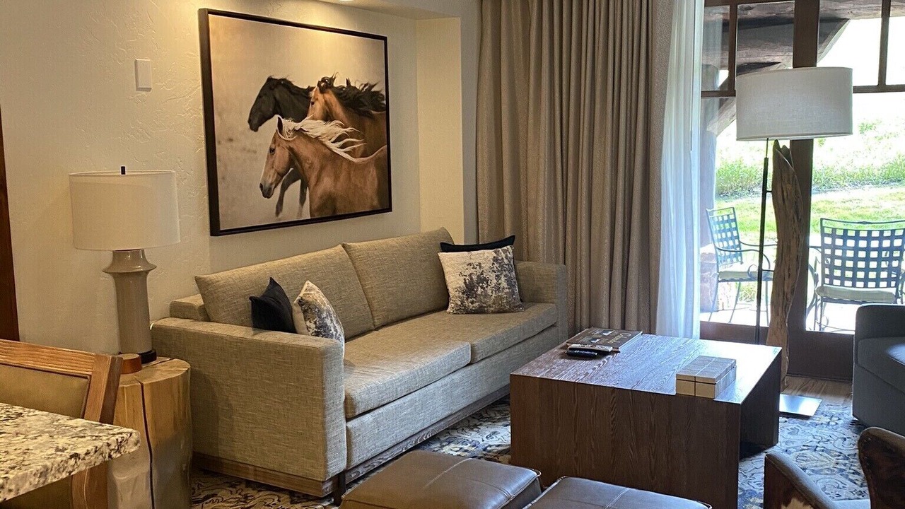 Photo of Livingroom in Avon