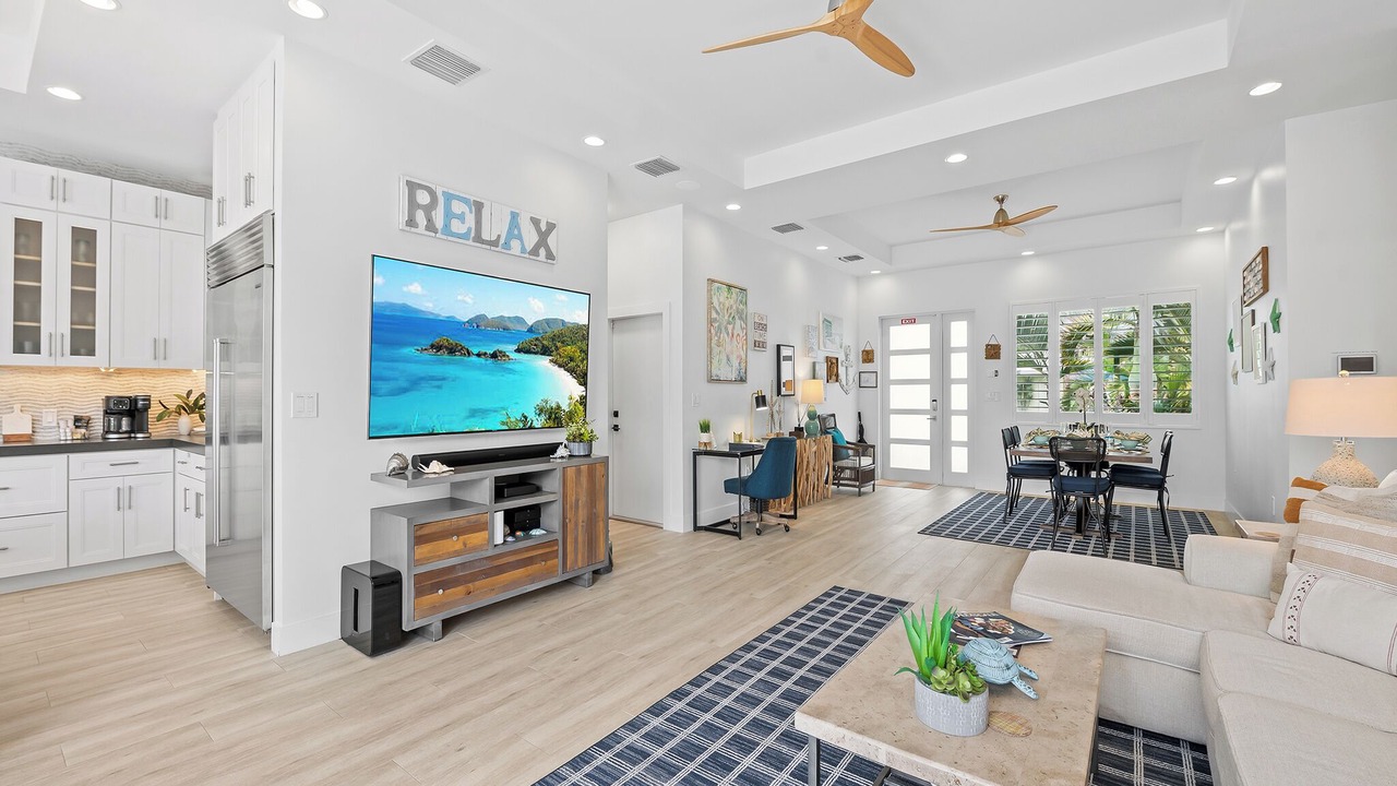 Photo of Livingroom in Coral Shores