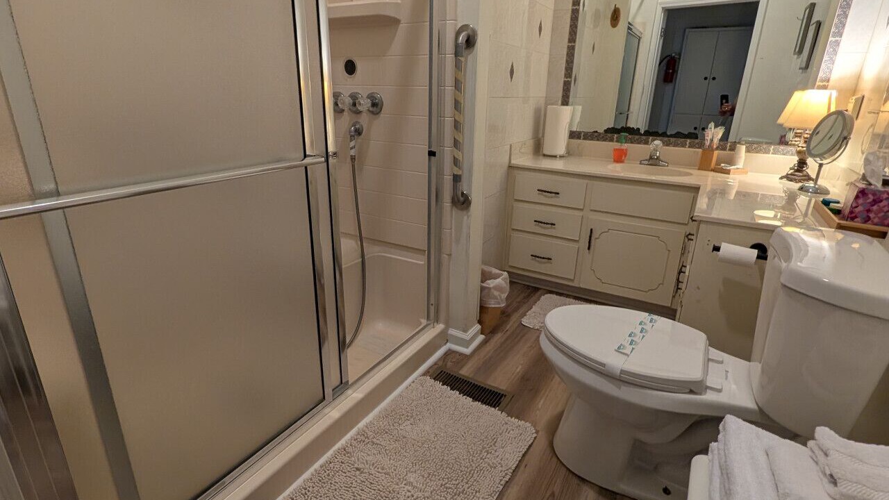Photo of Bathroom in Ozark