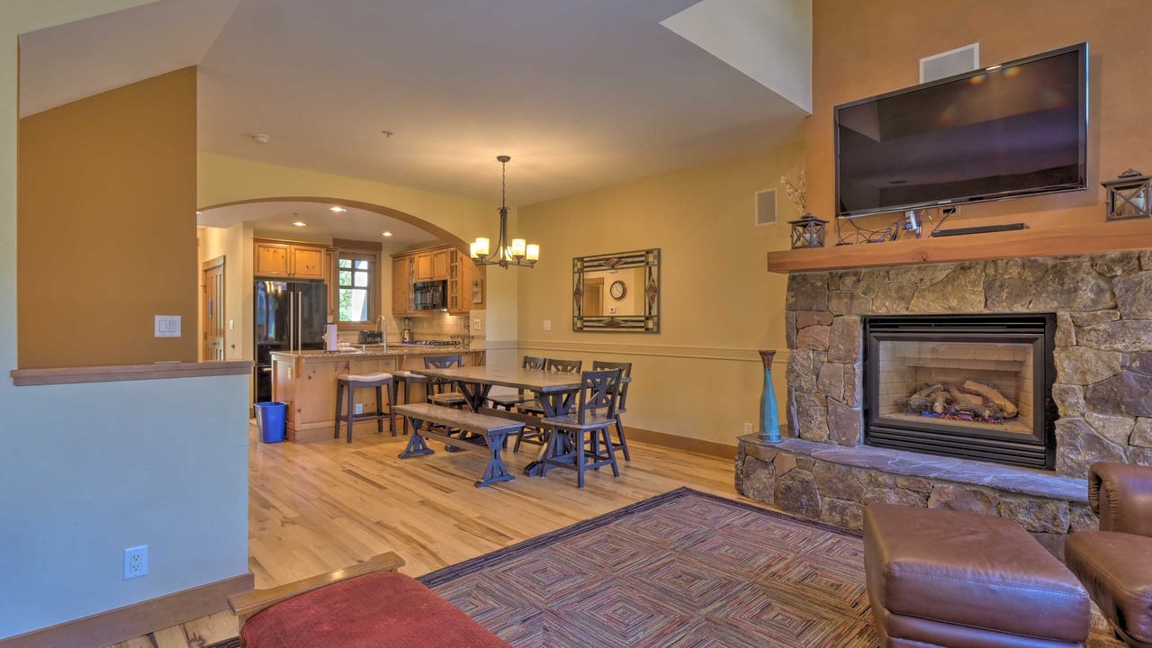 Photo of Livingroom in Copper Mountain Village