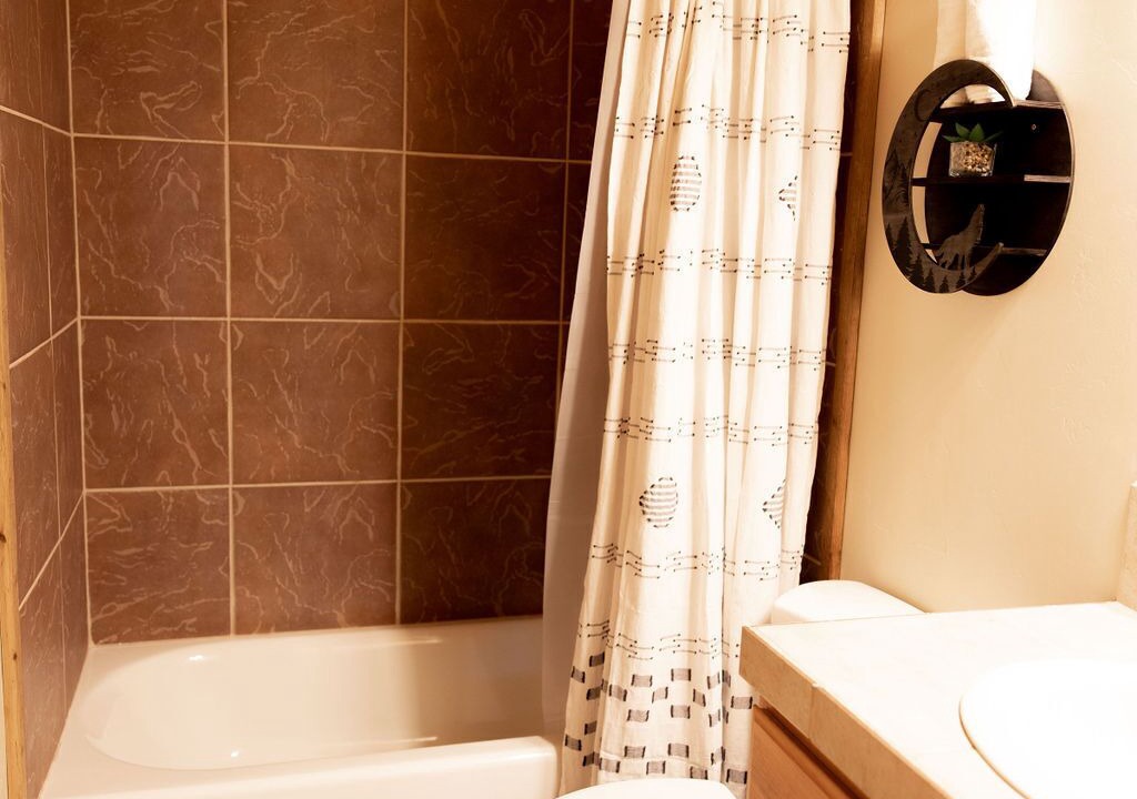Photo of Bathroom in Meadow View Heights