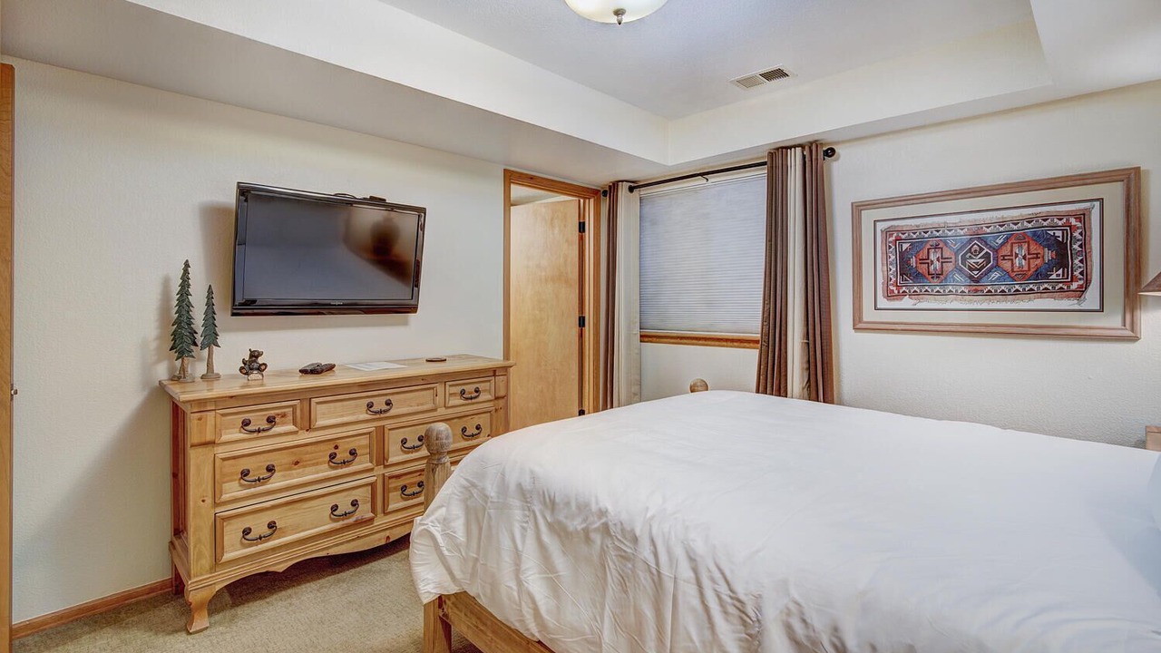 Photo of Bedroom in Warrior's Mark