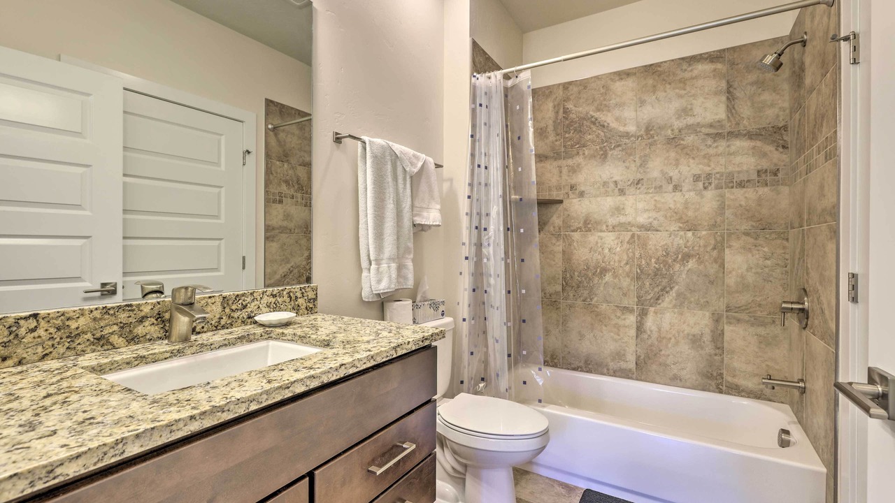 Photo of Bathroom in Lakeside Village