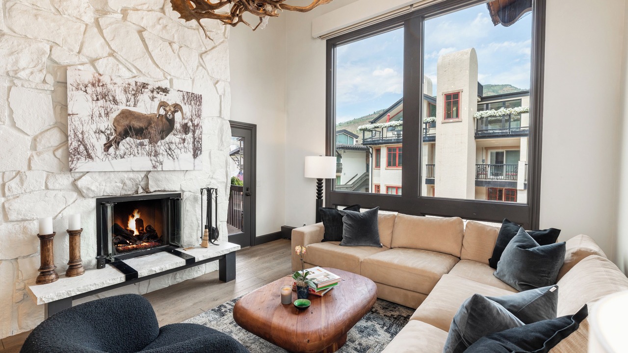 Photo of Livingroom in Vail