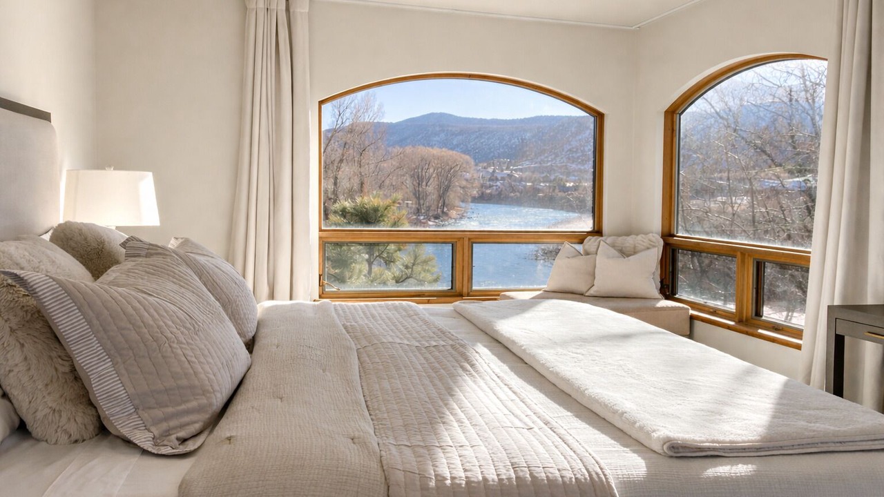 Photo of Bedroom in Glenwood Springs