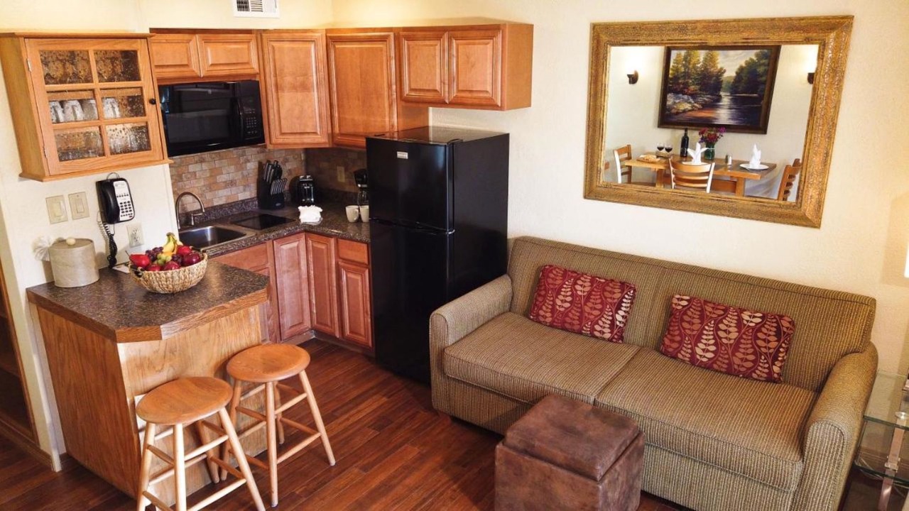 Photo of Livingroom in Avon