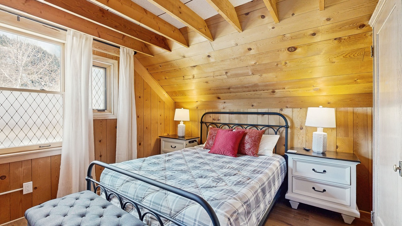 Photo of Bedroom in Salt Lake Mountain Resorts