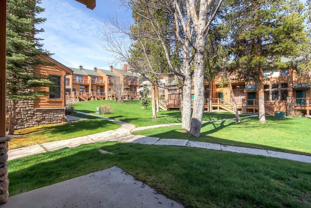Photo of Outdoor in Peak 9