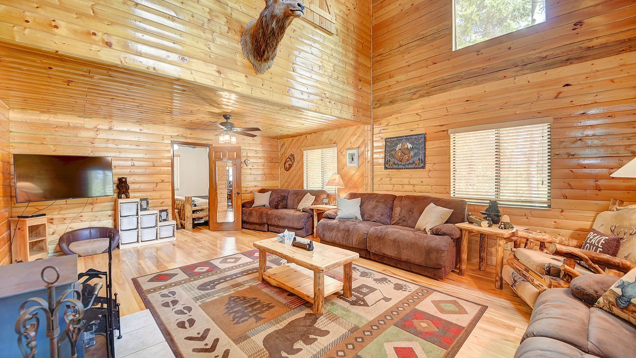 Photo of Livingroom in Meadow View Heights