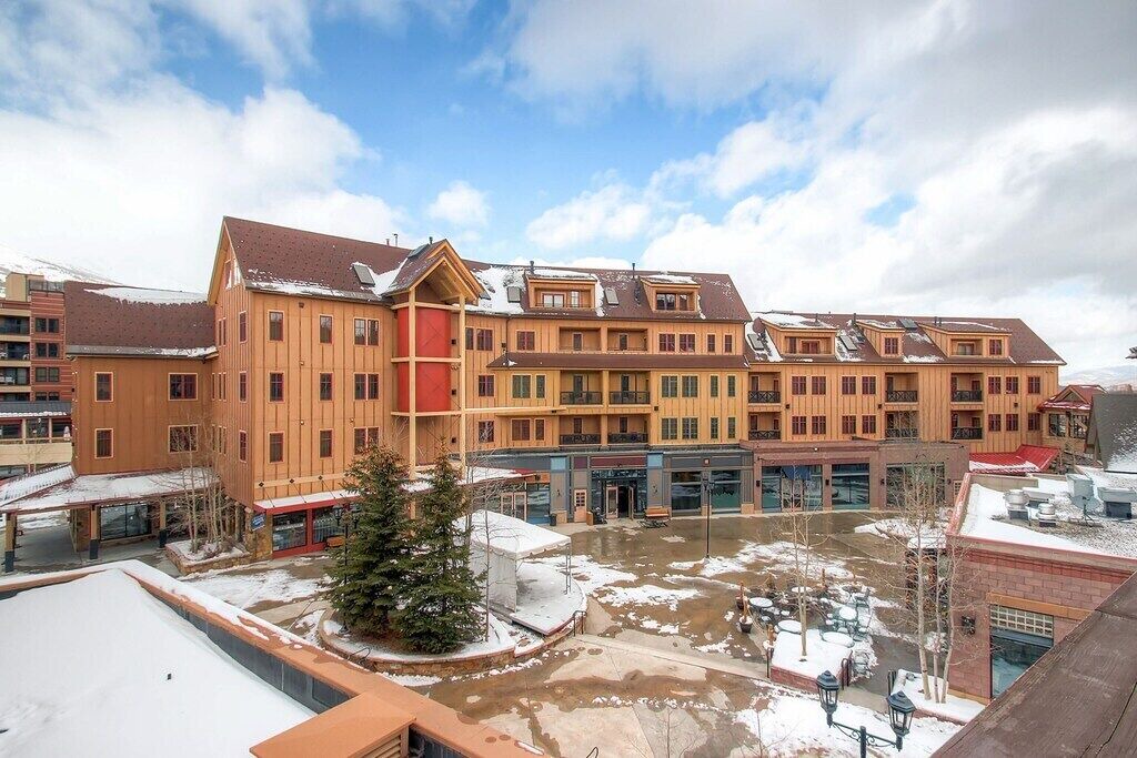 Photo of Patio Balcony in Peak 9
