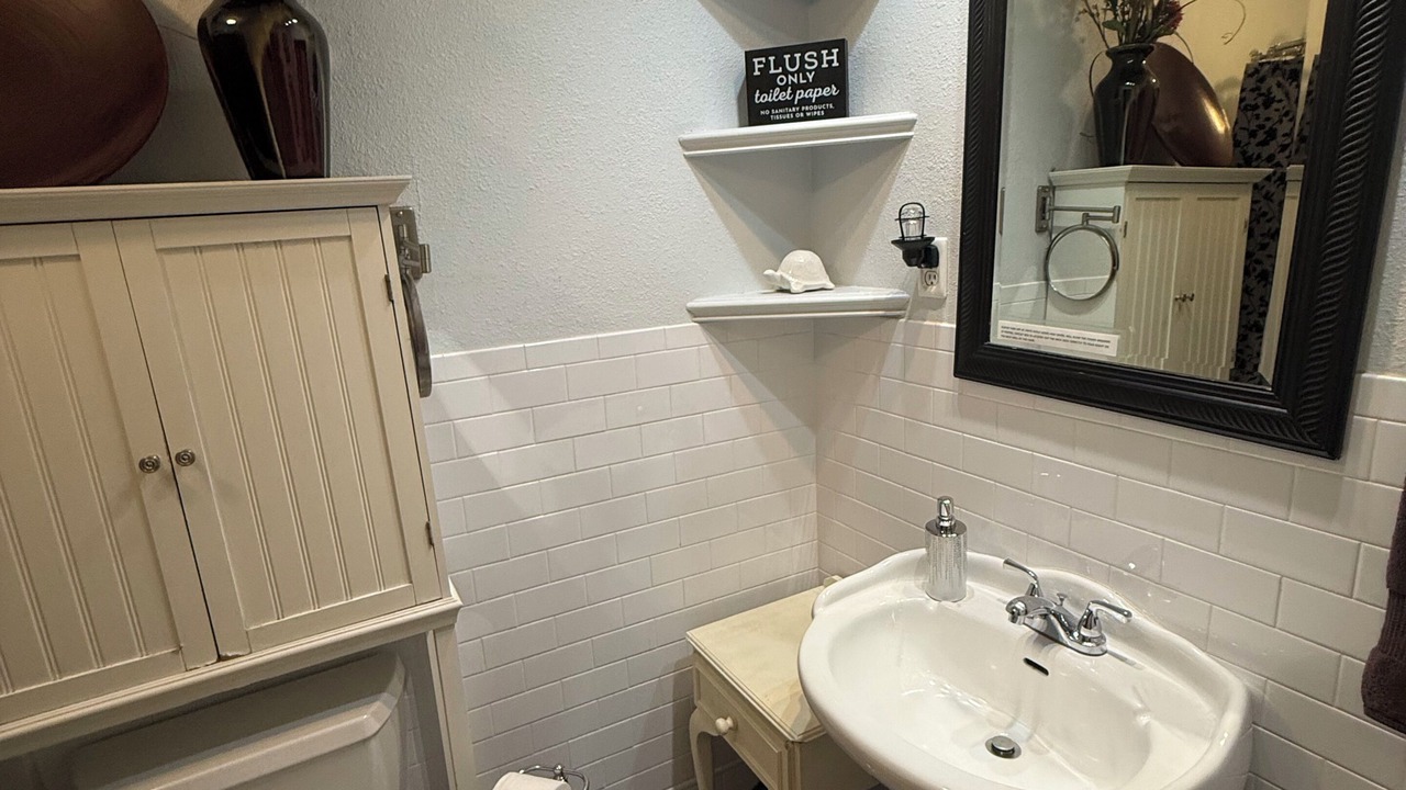 Photo of Bathroom in Baker