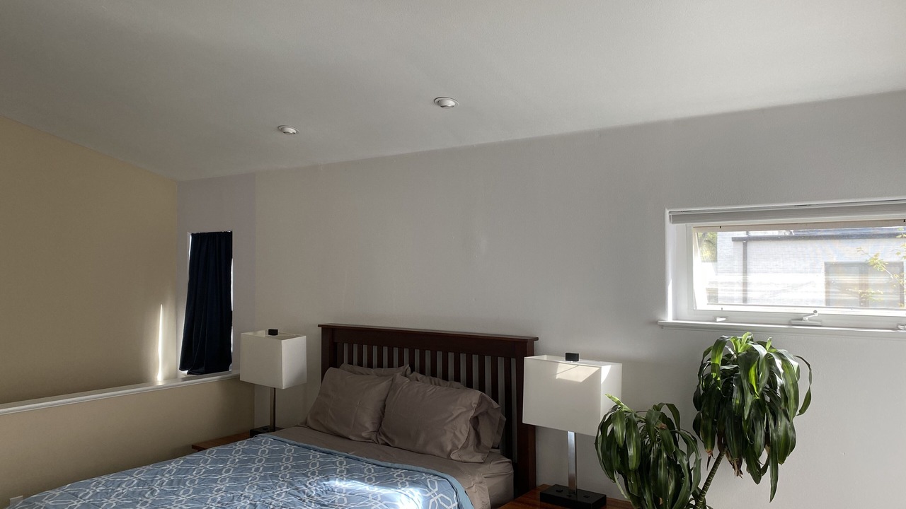 Photo of Bedroom in Hale