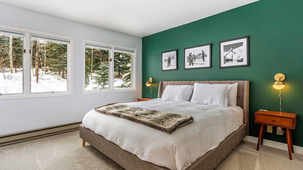 Photo of Bedroom in Highlands Townhomes