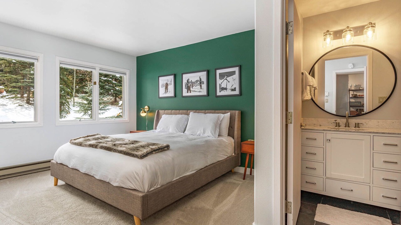 Photo of Bedroom in Highlands Townhomes