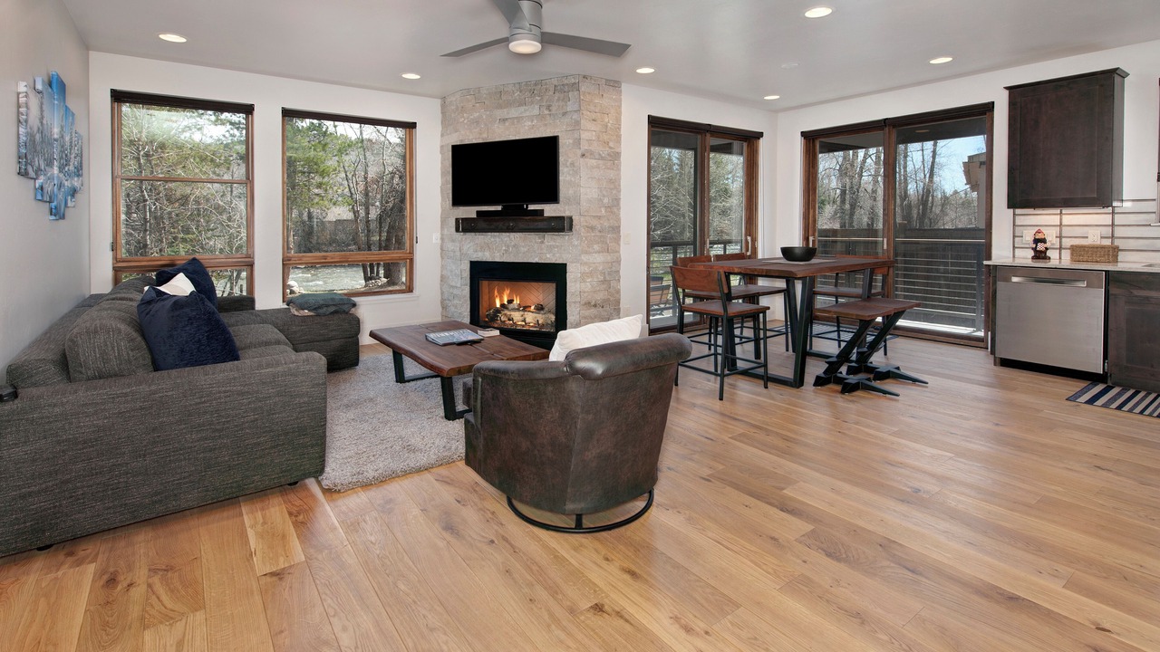 Photo of Livingroom in Silverthorne
