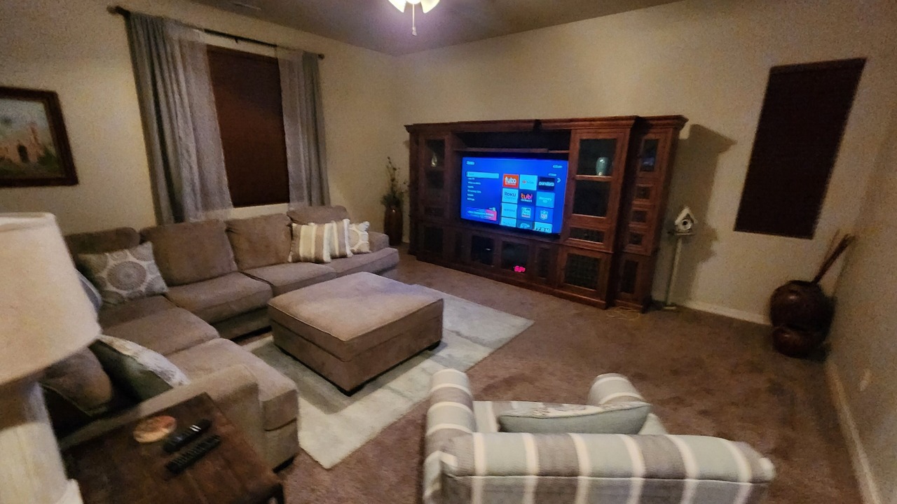 Photo of Livingroom in Fruitvale