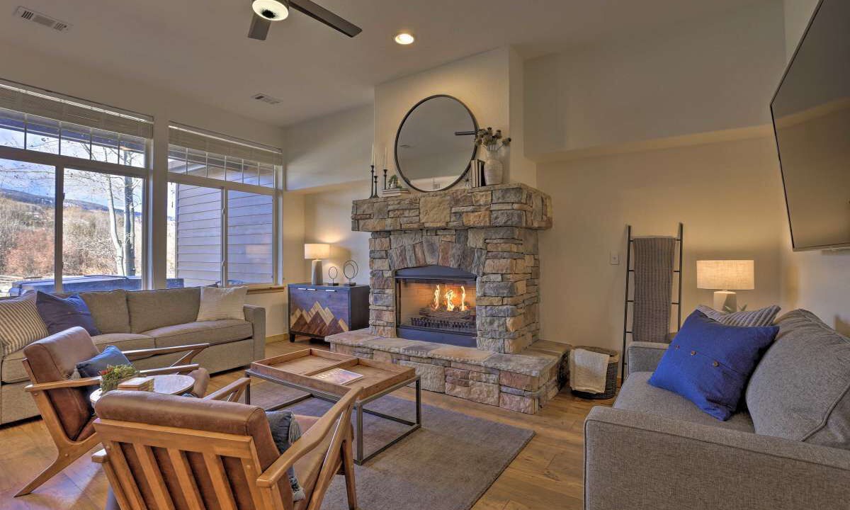 Photo of Livingroom in Silverthorne