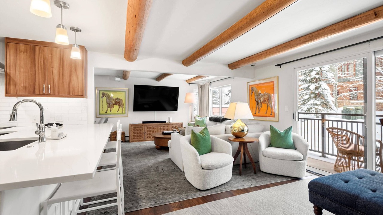 Photo of Livingroom in Aspen