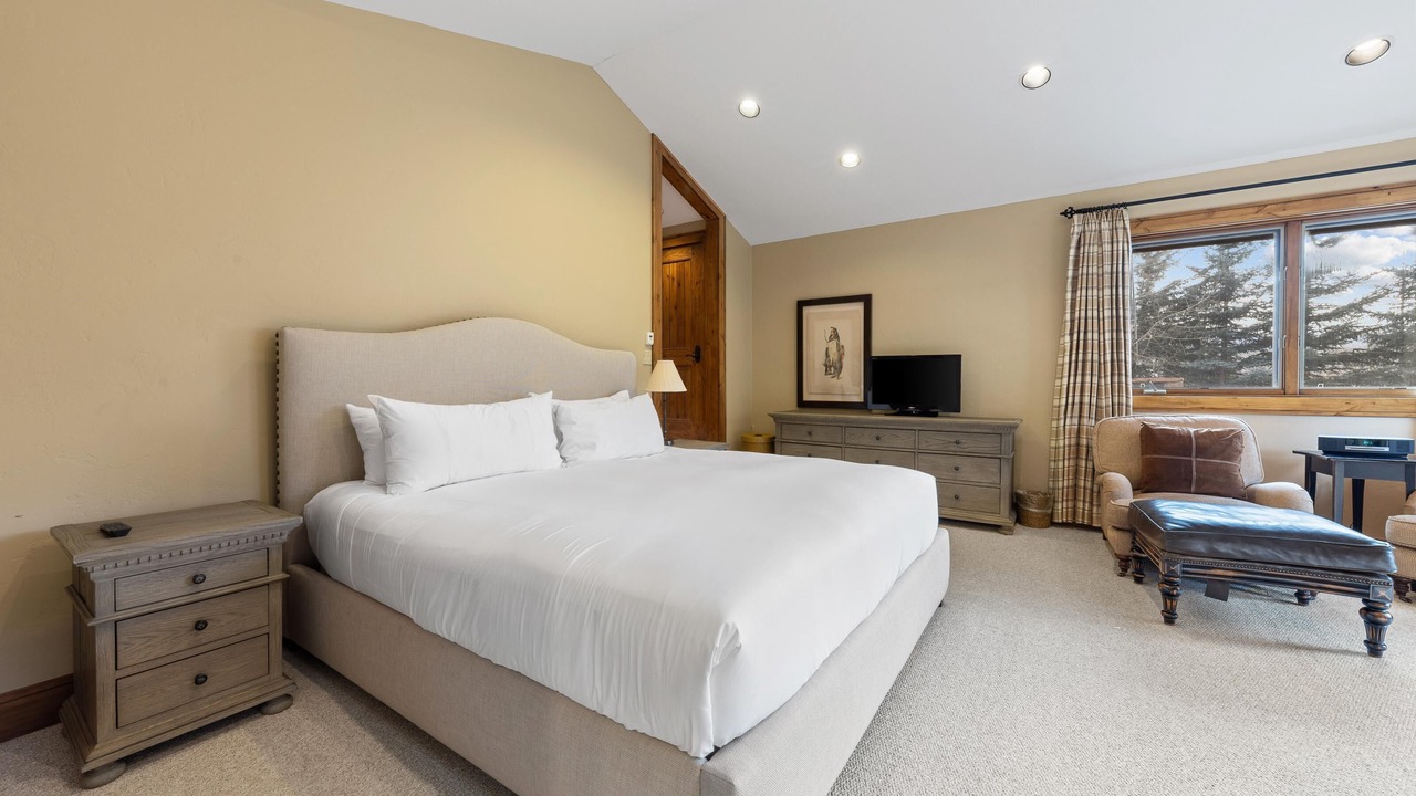 Photo of Bedroom in Vail