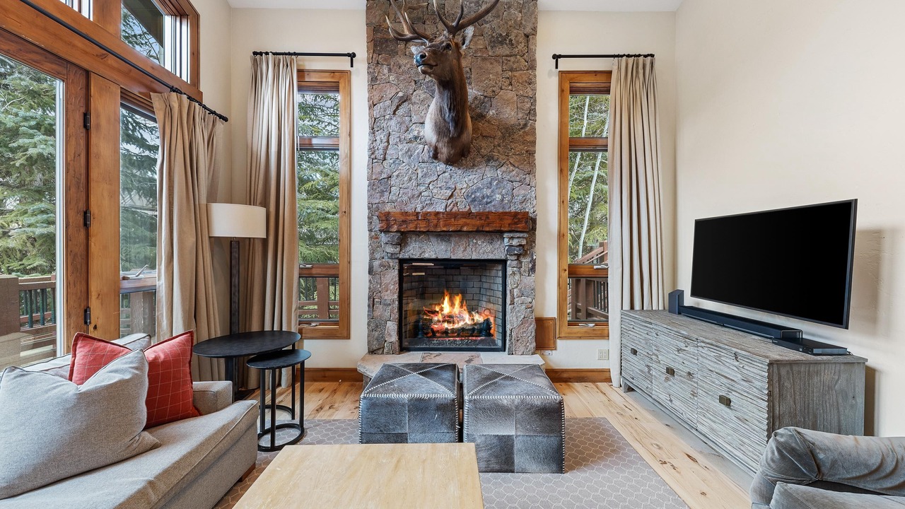 Photo of Livingroom in Vail