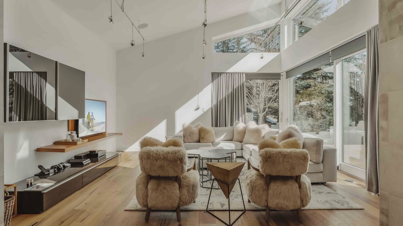 Photo of Livingroom in Vail