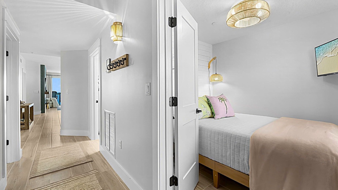 Photo of Bedroom in Miramar Beach