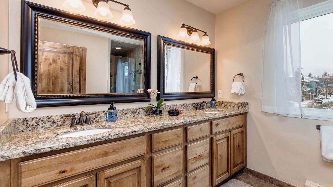 Photo of Bathroom in North Park City