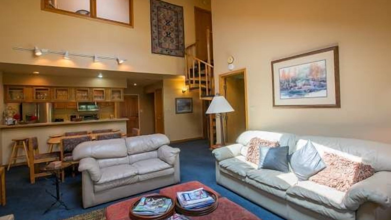 Photo of Livingroom in Beaver Creek
